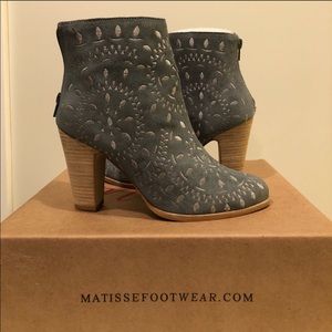 Dust Blue Matisse Springfield Bootie Size 6